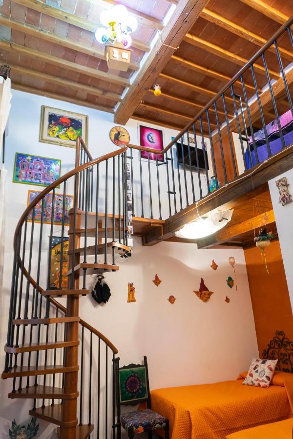 Le Streghe Rooms E Art,Centralissimo Con Garage Su Richiesta Livorno Kültér fotó